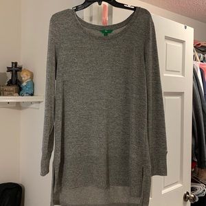 🤍🖤 super cute tunic 🤍🖤 - Gently used!